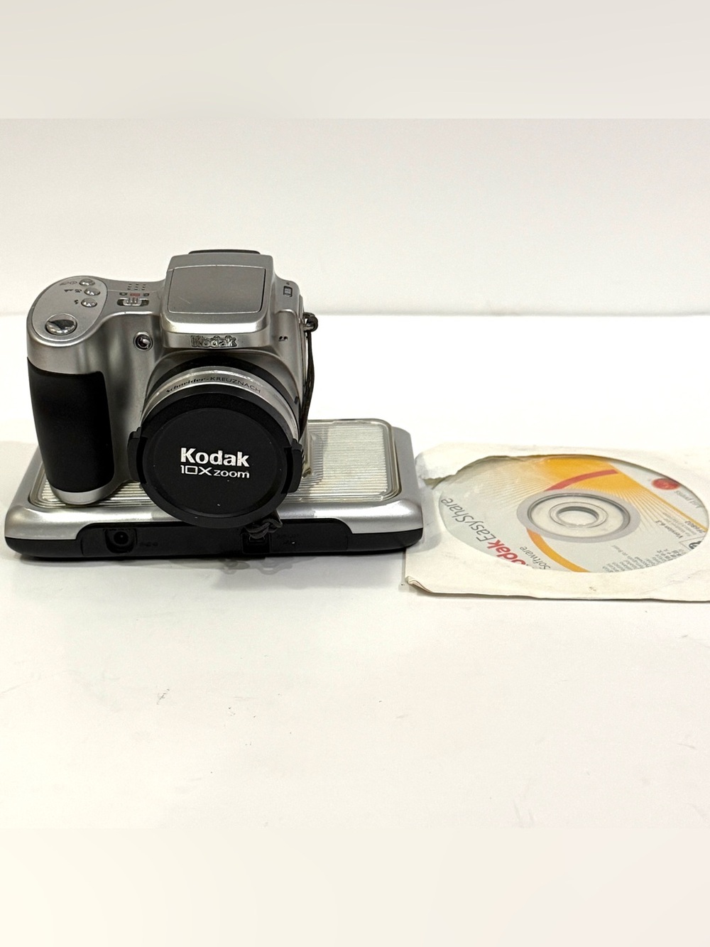 Kodak EasyShare Z650 6.1MP 10x Zoom Digital Camera AS-IS Parts Repair